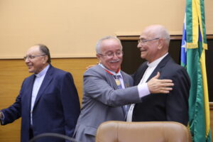 Deputado Luciano Bispo parabeniza Dom Lessa