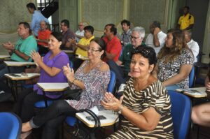 Servidores prestigiam posse na Escola do Legislativo