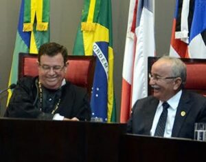 Presidente da Alese com o desembargador Luiz Mendonça