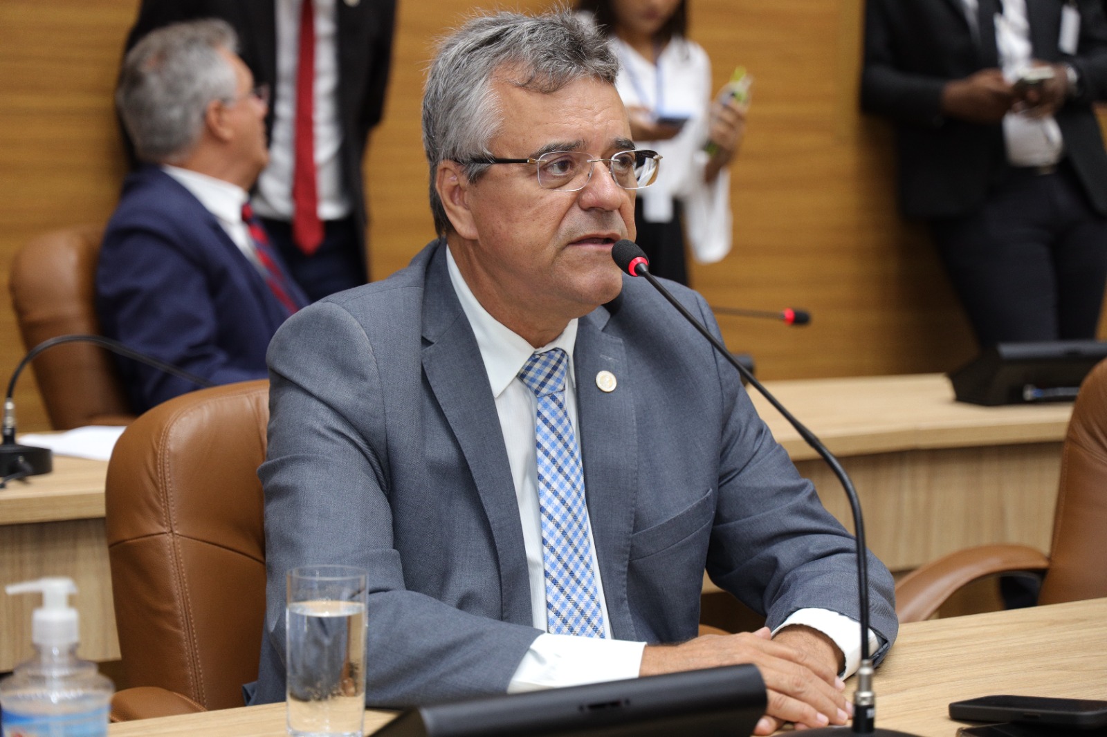 Luciano Pimentel destaca a importância do professor Jouberto Uchôa para Sergipe