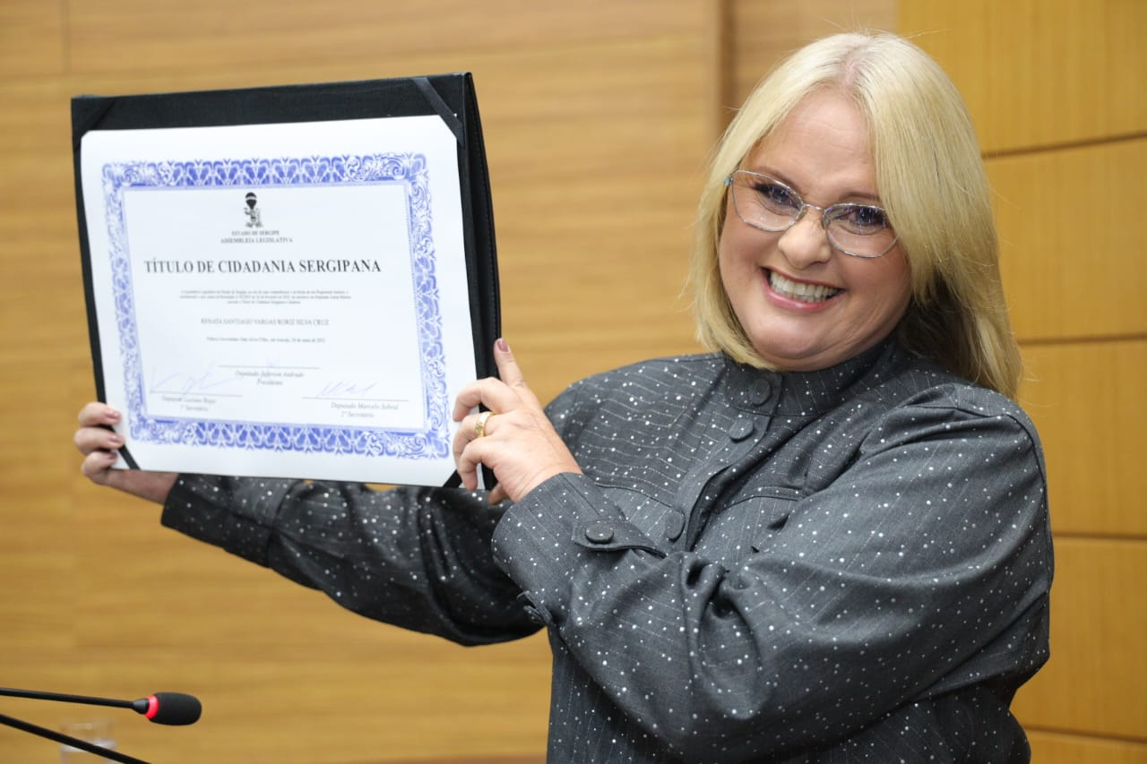 Renata Roriz recebe Título de Cidadania Sergipana