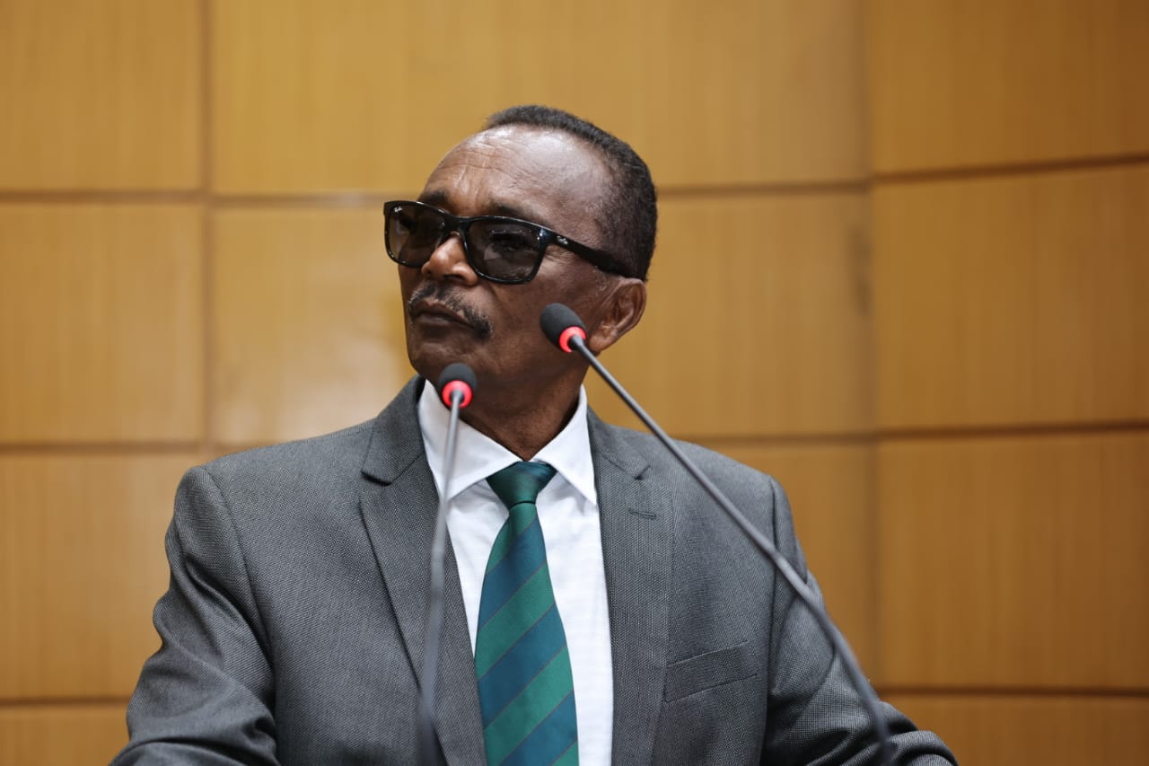 Manuel Marcos parabeniza o Banese por aniversário da instituição