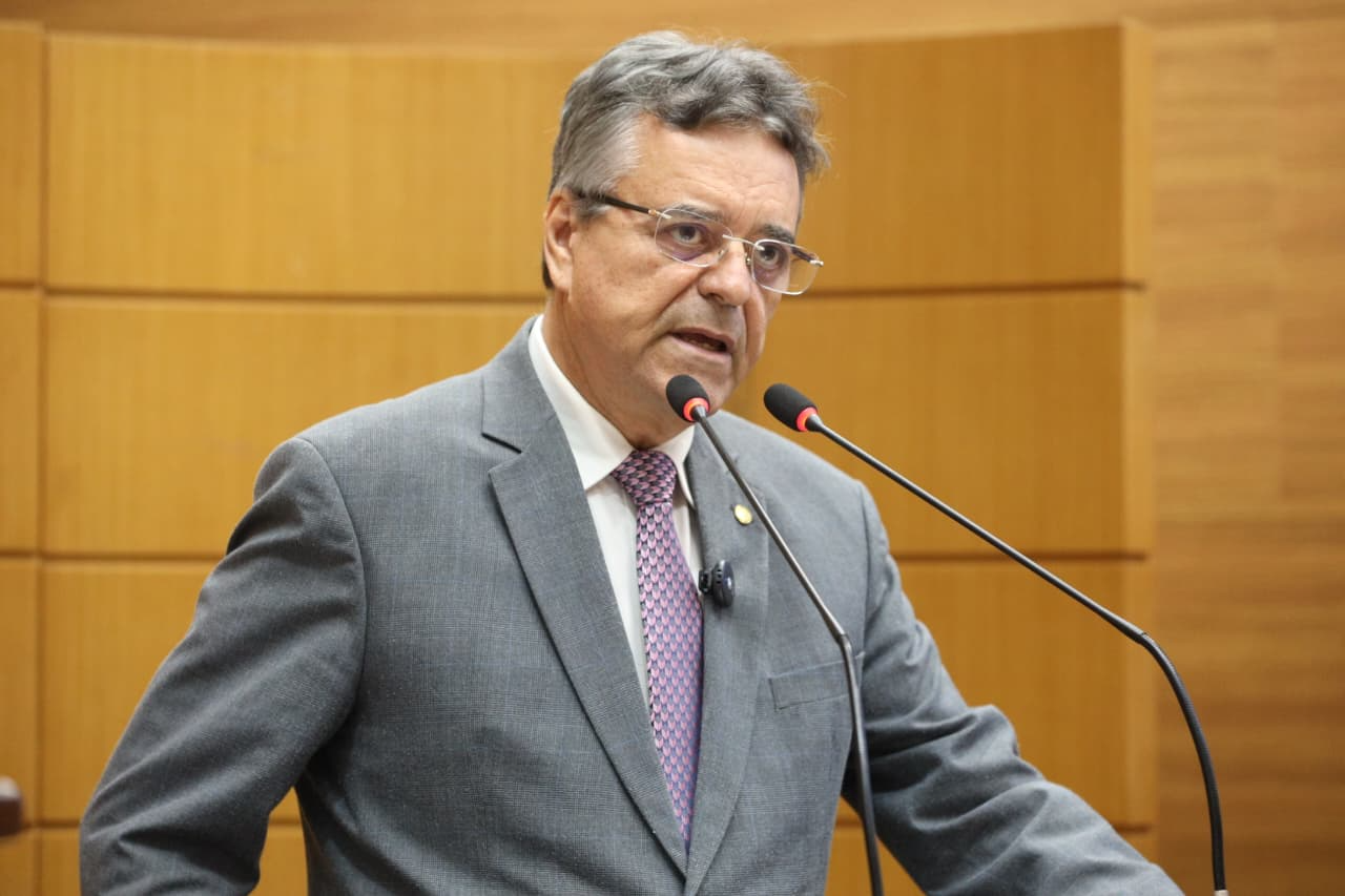 Luciano Pimentel reforça enfrentamento ao feminicídio e exalta políticas de saúde em Simão Dias