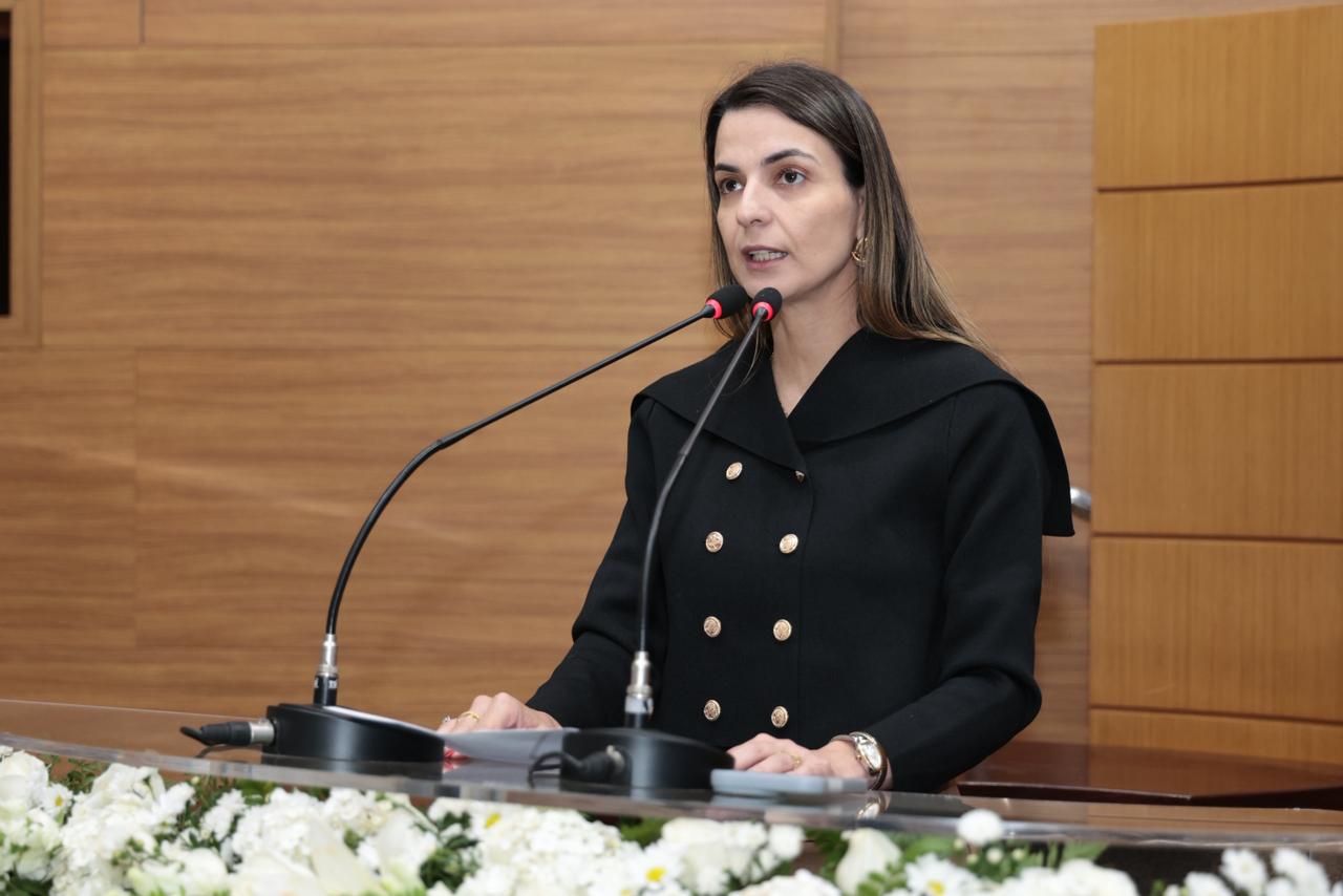 Lidiane Lucena comemora avanços na saúde pública