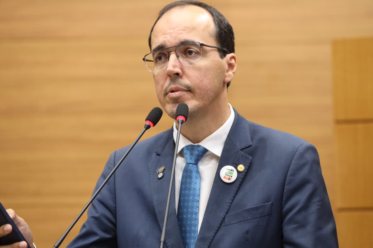 Georgeo Passos pede revisão da cláusula de barreira no concurso do magistério
