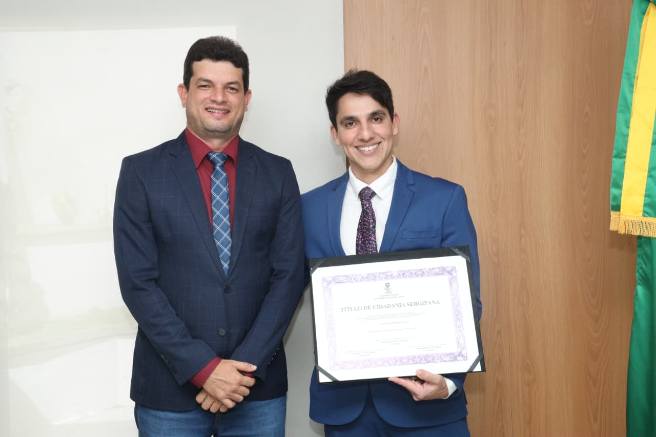 Médico Sávio Lopes de Paula recebe Título de Cidadão Sergipano