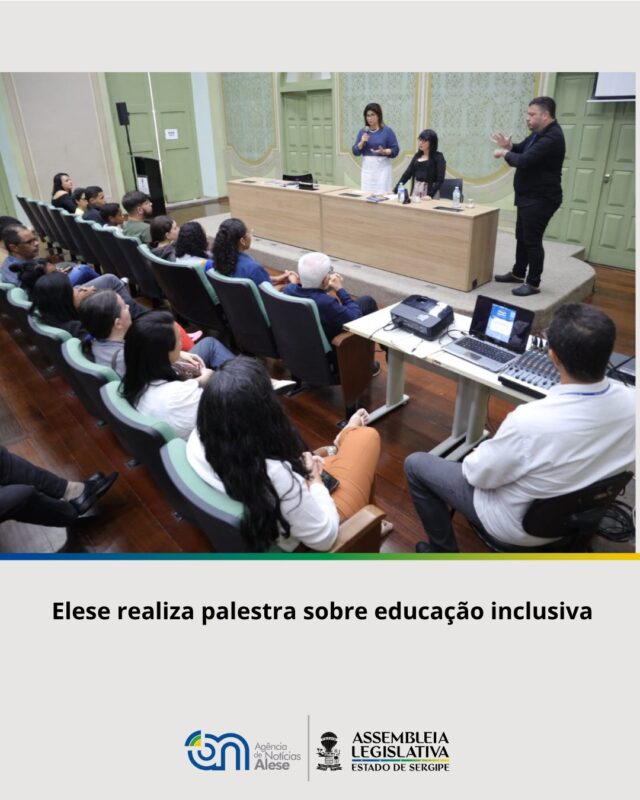 FIQUE POR DENTRO! ⬇️

Em alusão ao Dia da Educação Legislativa, celebrado em 15 de maio, a Assembleia Legislativa do Estado de Sergipe, por meio da Escola do Legislativo (Elese), realizou a palestra "Língua Brasileira de Sinais – LIBRAS: O Surdo e Eu", ministrada pela mestre, escritora e especialista em Libras e Educação Inclusiva, Cristiane Ribeiro. Todo o conteúdo foi acompanhado por um intérprete de Libras, garantindo acessibilidade durante a atividade. 

Para essa e outras notícias acesse o link na bio ou o site www.al.se.leg.br .

Fotos: Jadilson Simões 

Siga a Assembleia Legislativa nas redes sociais
Facebook: @assembleiase
Instagram: @assembleiasergipe
Twitter/X: @assembleiase

#SessãoEspecial #Elese #DeputadosEstaduais #ProjetodeLei #Parlamentar #Legislativo #AgenciaAlese #Alese #AssembleiaLegislativa #PoderLegislativo #Aracaju #sergipe

#ParaTodosVerem: as imagens são de uma palestra no plenário na Alese.