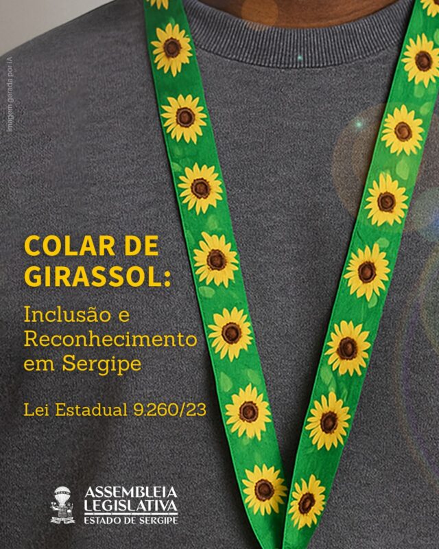 Você conhece o Colar de Girassol?

💛🌻 Instituído pela Lei nº 9.260/2023, o Colar de Girassol é um importante símbolo de identificação para pessoas com deficiências não aparentes, contribuindo para que recebam mais respeito, compreensão e acolhimento no dia a dia, além de atendimento preferencial.

📜 👨‍⚖️ A iniciativa foi proposta pelo deputado estadual Neto Batalha, em alinhamento com a Lei Federal nº 14.624/2023, que reconhece oficialmente o uso do cordão de girassol como identificador de pessoas com condições como autismo, surdez, asma, deficiência cognitiva, entre outras deficiências não aparentes.

🤝 Essa é uma conquista que representa um passo importante rumo a uma sociedade mais inclusiva, empática e acessível para todos.

Vamos juntos espalhar respeito, valorizar a diversidade e cultivar a empatia!

⠀
📲 Siga a Assembleia Legislativa nas redes sociais:
Facebook: @‌assembleiase
Instagram: @‌assembleiasergipe
X/Twitter: @‌assembleiase
YouTube: @‌AssembleiaLegislativadeSergipe

#LeiColarDeGirassol #ColardeGirassol #InclusãoColarGirassol #InclusãoSE #DireitoPCD #PessoaComDeficiência #PCD #Alese #Sergipe

#ParaTodosVerem: Card institucional em referência ao Colar de Girassol, símbolo de apoio às pessoas com deficiências não visíveis.