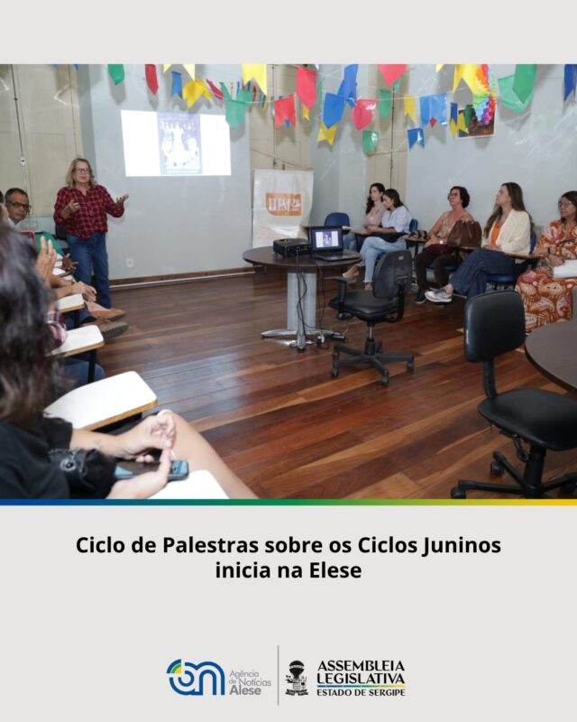 Iniciou nesta terça-feira (3) na Escola do Legislativo de Sergipe (Elese) Deputado João de Seias Dória, o Ciclo de Palestras Os Três Santos Juninos. A escritora, pesquisadora e membro da Academia Sergipana de Letras, Luzia Maria da Costa Nascimento debateu o tema Festas Juninas: Tradições e Costumes na mais Típica Festa Brasileira.

Para essa e outras notícias acesse o link na bio ou o site www.al.se.leg.br .

Foto: Jadilson Simões

Siga a Assembleia Legislativa nas redes sociais
Facebook: @assembleiase
Instagram: @assembleiasergipe
Twitter/X: @assembleiase

#SessãoEspecial #Elese #DeputadosEstaduais #ProjetodeLei #Parlamentar #Legislativo #AgenciaAlese #Alese #AssembleiaLegislativa #PoderLegislativo #Aracaju #sergipe

#ParaTodosVerem: as imagens são de pessoas na Biblioteca da Elese.